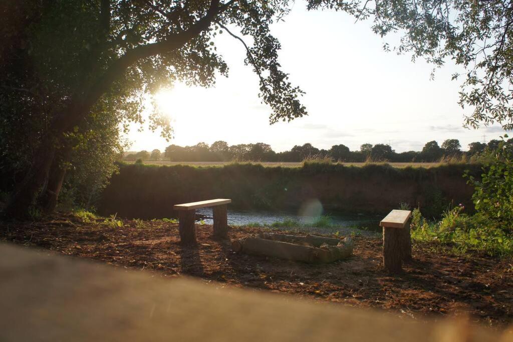 Riverside Retreat Leilighet Taunton Eksteriør bilde